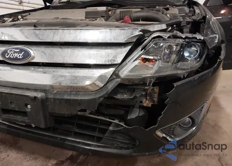 2012 Ford Fusion Hybrid z USA, uszkodzony, nr VIN 3FADP0L31CR317010